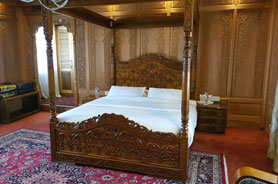 Deluxe Room Houseboat